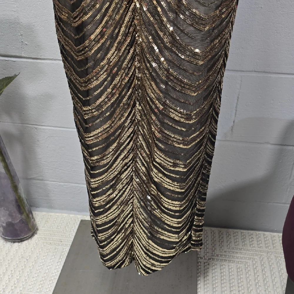 Fashion Nova Black and Gold Dress - Picture 5 of 12